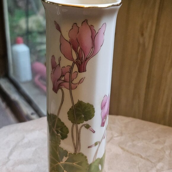 Otagiri Japan cyclamen bud vase - Picture 1 of 8
